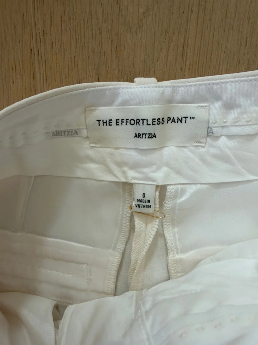 Aritzia Effortless Pants - Picture 3 of 3